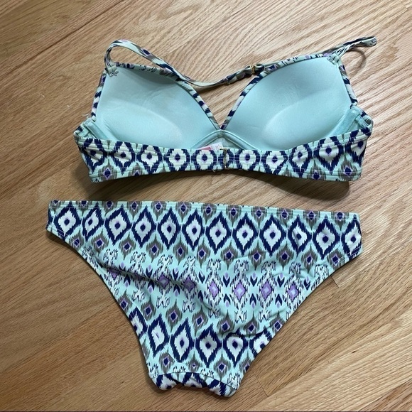 Victoria’s Secret Swim Suit Padded W/ 2 Bottoms 32A Small Blue Cat Eye Paisley - Picture 5 of 11